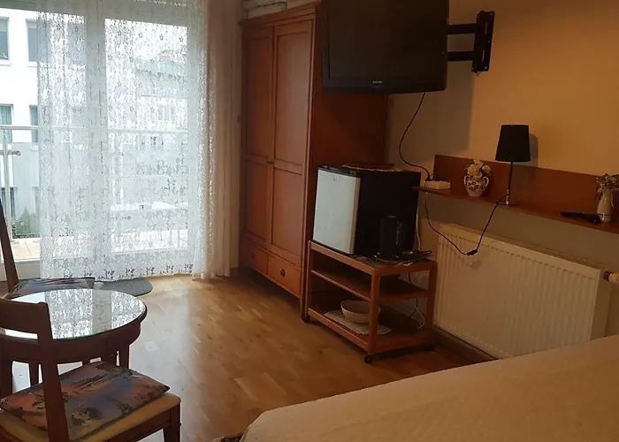 Cecylia Bed & Breakfast *